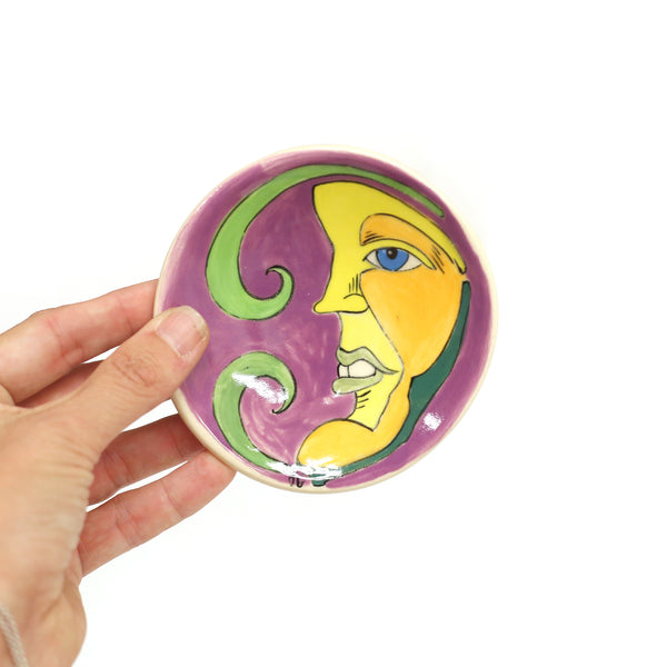 Lil Dish by Jennifer Gross