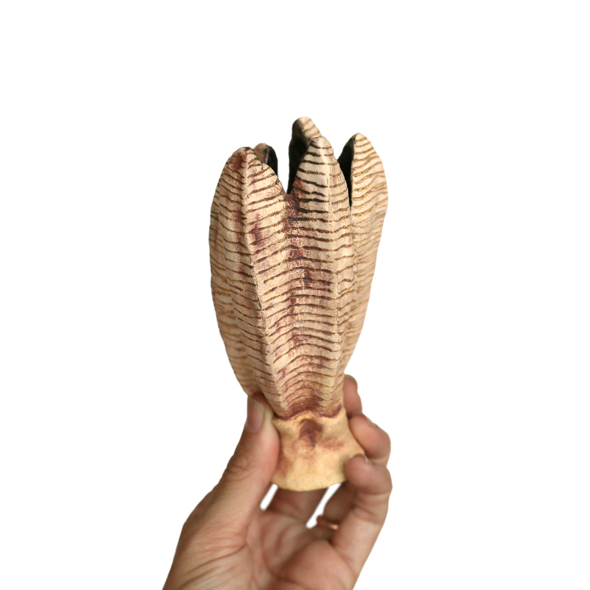 Yucca Husk Dry Vase by Magda Gluszek