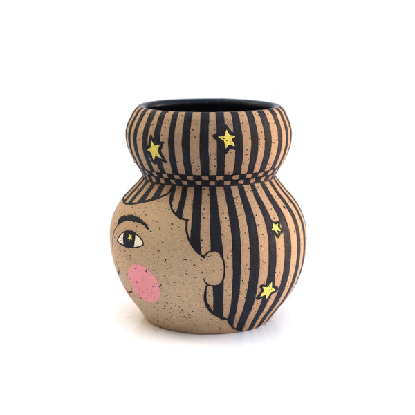 Face Vase by Michelle Kohout
