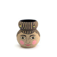 Face Vase by Michelle Kohout